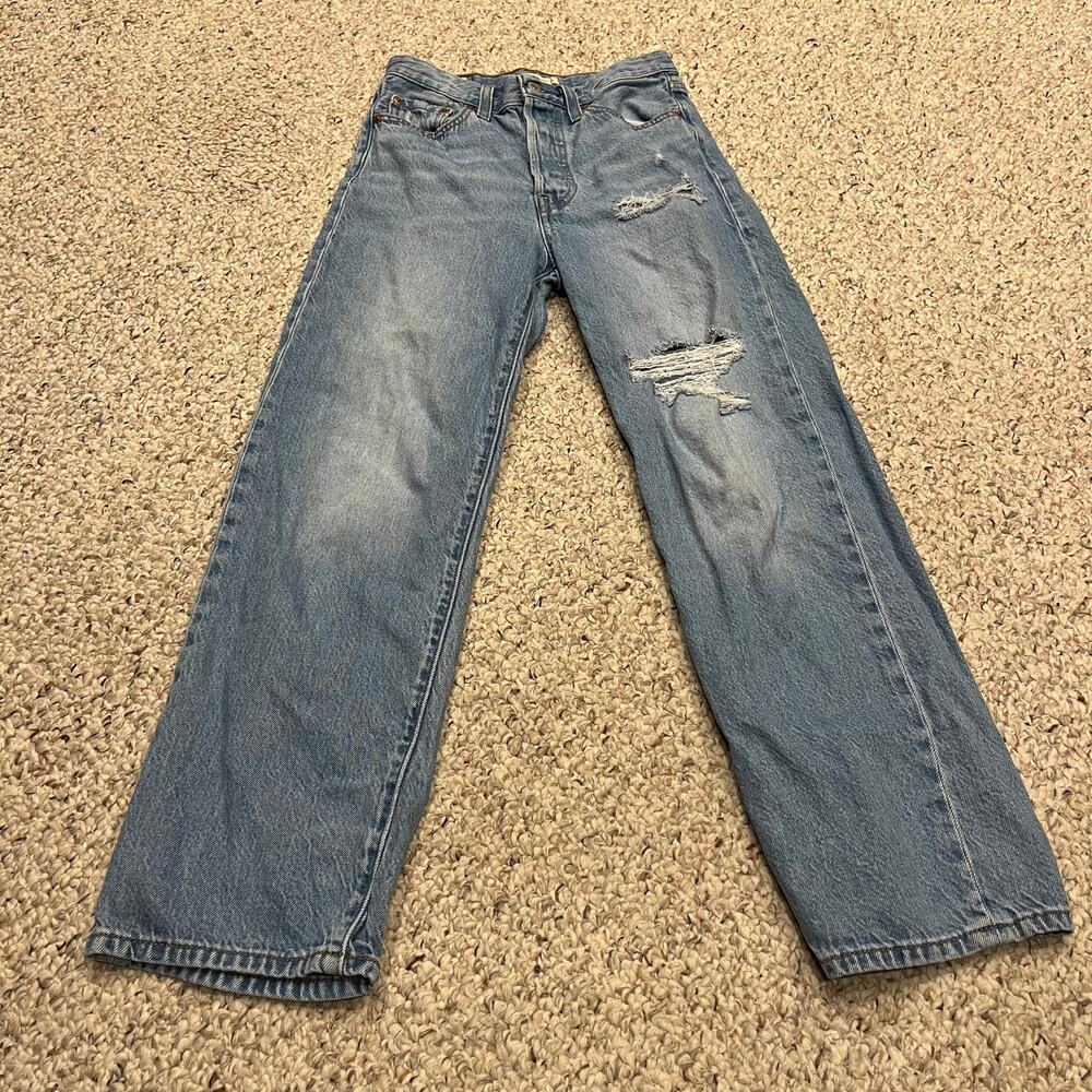 Levi's Ribcage Straight Ankle Jeans Sz 24 Light Wash Distressed Denim Casual